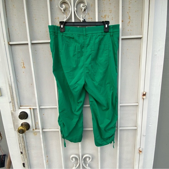 Chico’s women’s size 1 ( 8-10) capris lightweight elastic waistband inseam 20” - Picture 3 of 5